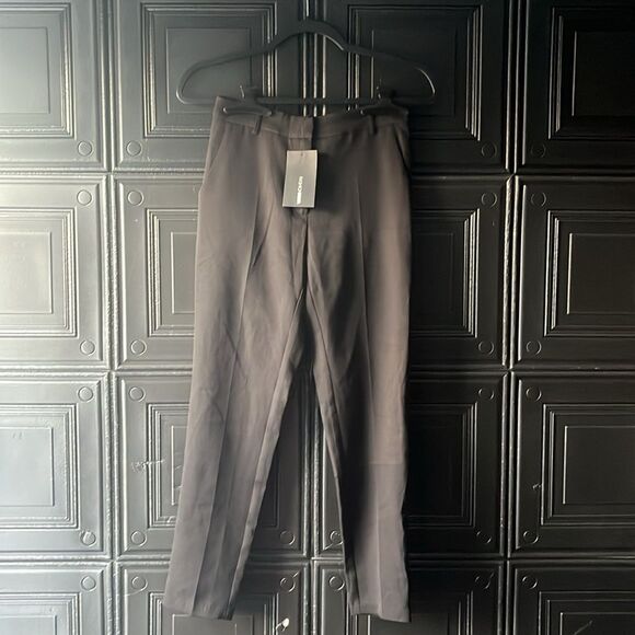 Black skinny pants